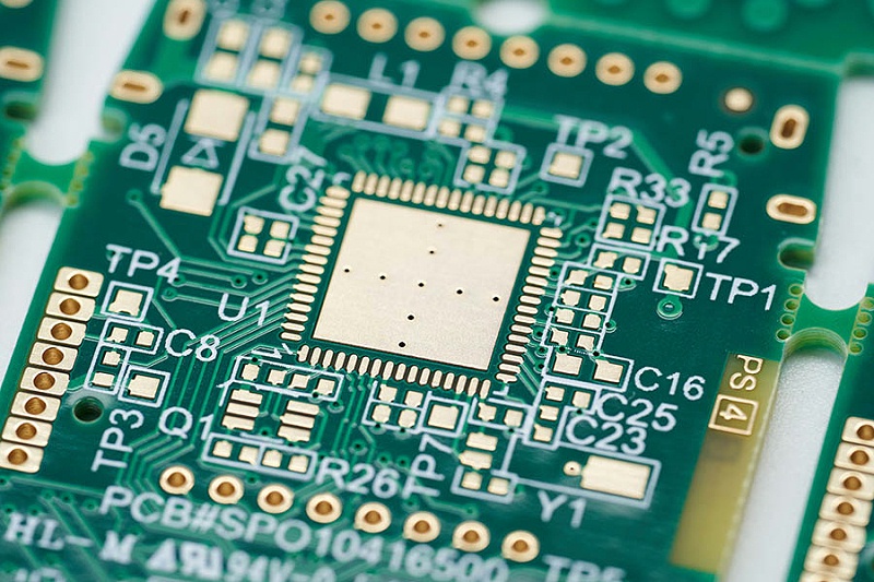 Apakah kelebihan papan litar berbilang lapisan PCB?
